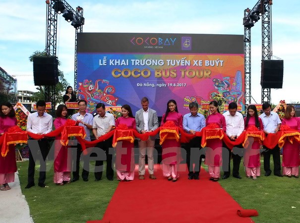 Đà Nẵng đưa xe buýt 2 tầng mui trần Coco Bus Tour vào hoạt động