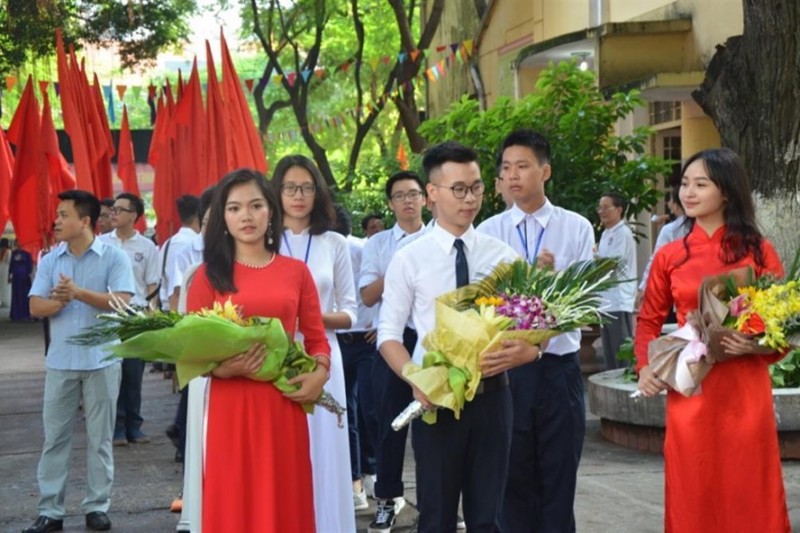 tu 59 truong hoc phai co duong day nong tiep nhan thong tin cua hoc sinh