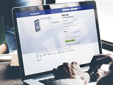 Để tránh bị lộ thông tin cá nhân khi sử dụng Facebook