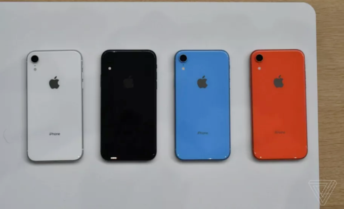 can canh iphone xr 2 sim 6 mau gia tu 17 trieu dong