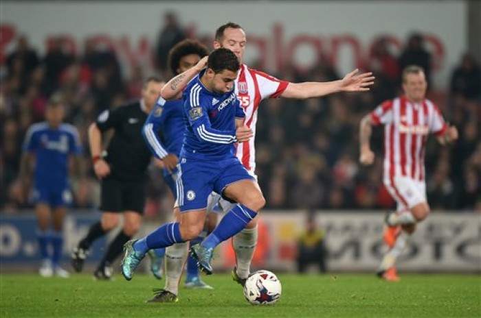 Chelsea bị loại sau loạt penalty cân não với Stoke