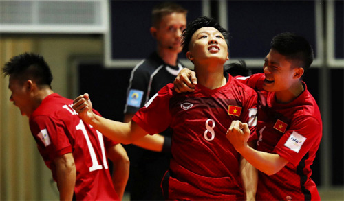 Bàn thắng của Minh Trí lọt vào Top 10 ở FIFA Futsal World Cup 2016