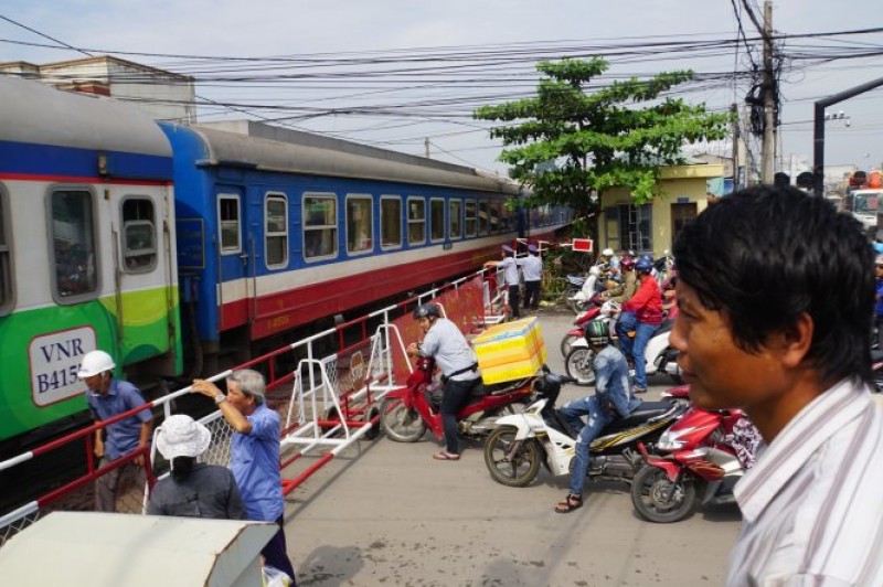 “Rào chắn”… “Rào cản”!