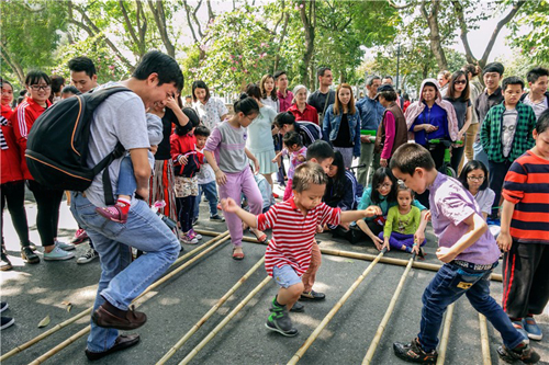 ha noi tung bung ky niem ngay giai phong thu do