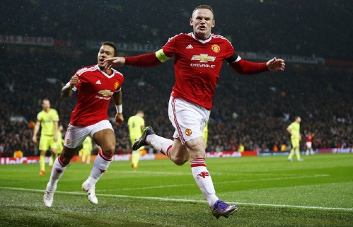 Rooney nổ súng, Man Utd lên đầu bảng Champions League