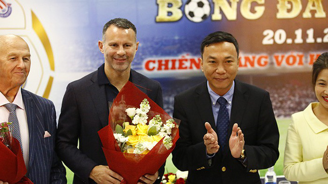 ryan giggs tuyen bo giup viet nam du world cup 2030