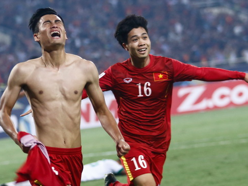 Clip Công Phượng bị trách oan sau AFF Cup 2016?