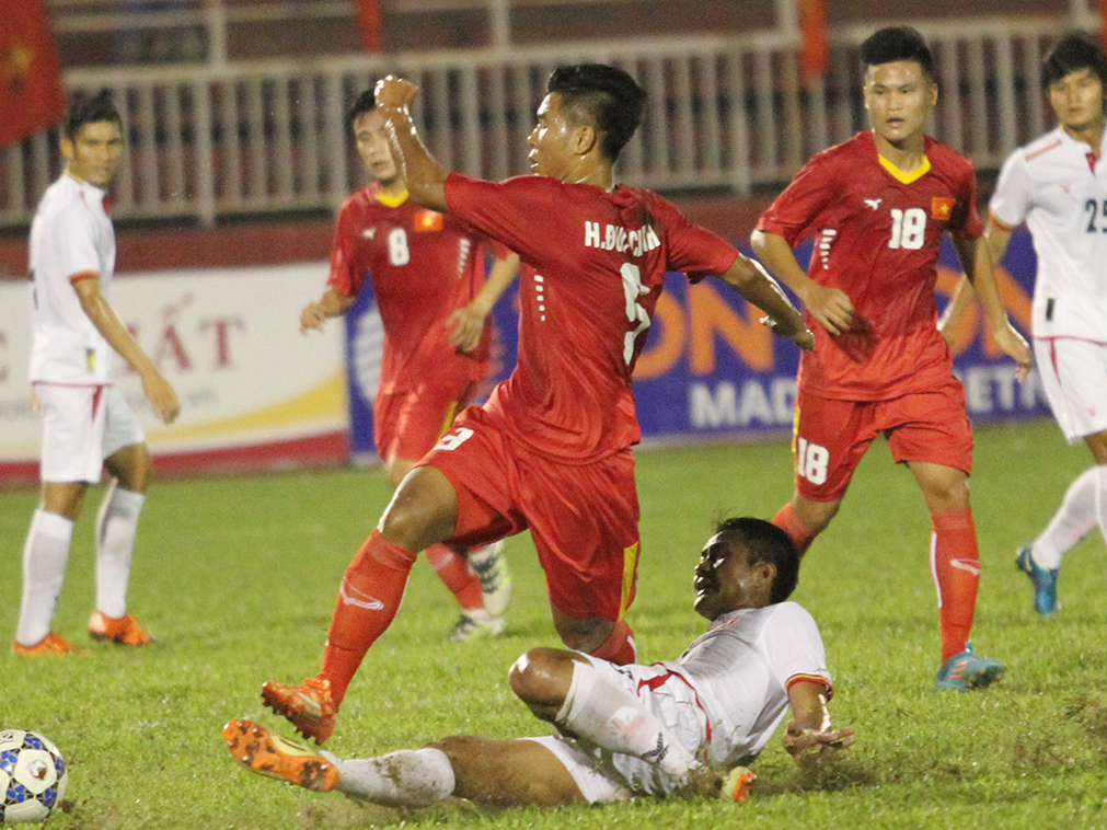 U21 Việt Nam thi đấu kém vì không tin dùng cầu thủ U19?