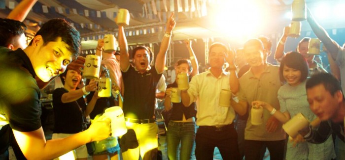 Tưng bừng Lễ hội bia tươi Oktoberfest 2015