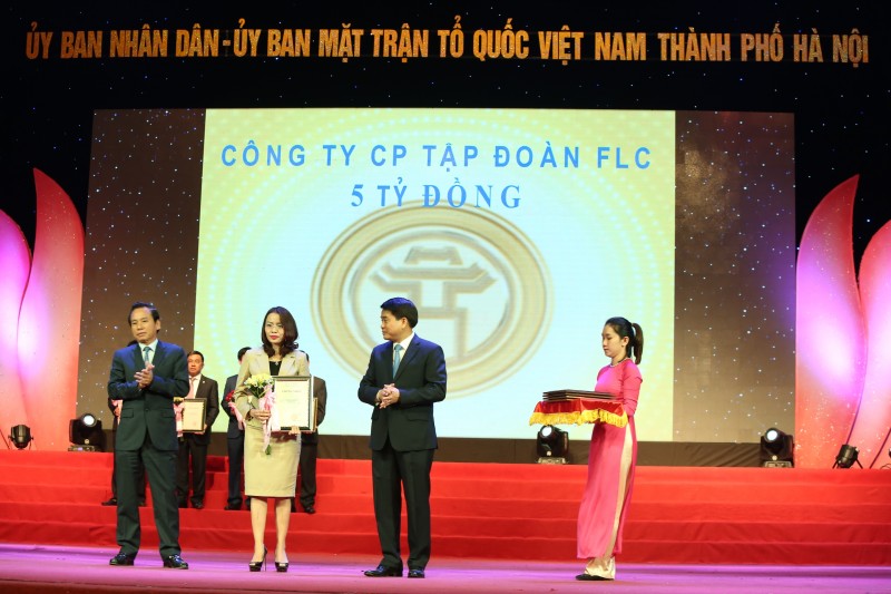 tap doan flc chung tay cung thang cao diem vi nguoi ngheo nam 2016