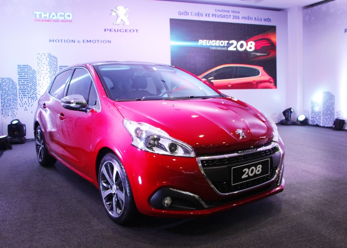 Mừng Giáng sinh và Năm mới, nhiều ưu đãi với Peugeot 208 phiên bản mới