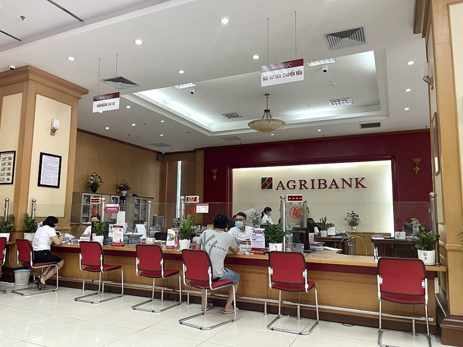 Agribank giảm lãi vay kịp thời, hỗ trợ khách hàng 