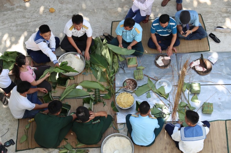 tham tinh quan dan noi dao tien tieu cua to quoc