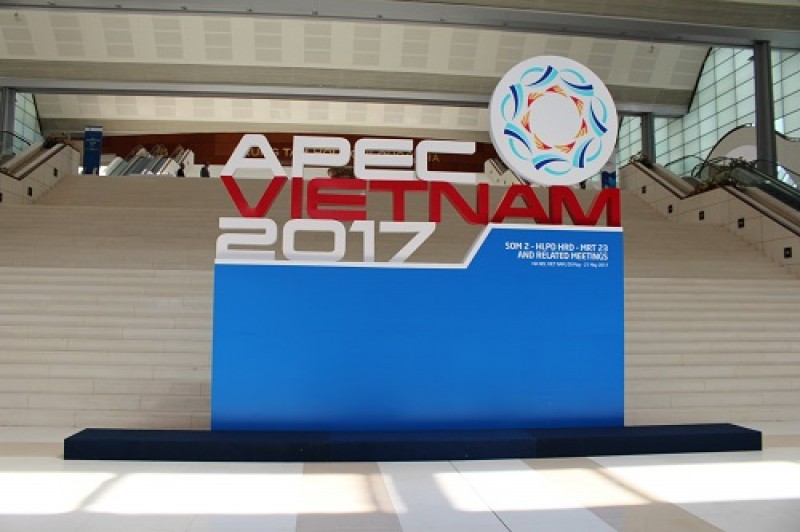 Tập trung rà soát việc triển khai chủ đề và các ưu tiên của năm APEC 2017