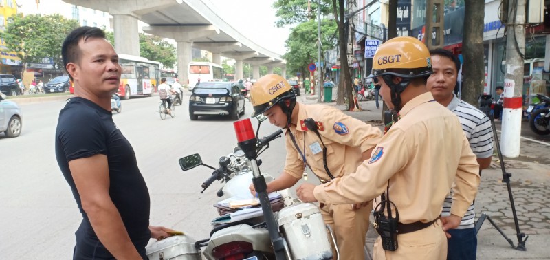 kien quyet xu ly xe buyt nhai dang ngang nhien long hanh