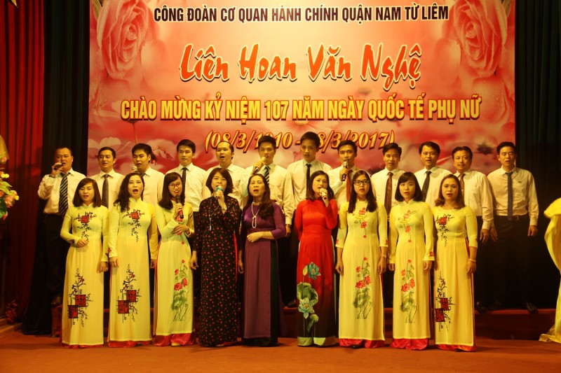 Liên hoan văn nghệ chào mừng ngày Quốc tế Phụ nữ