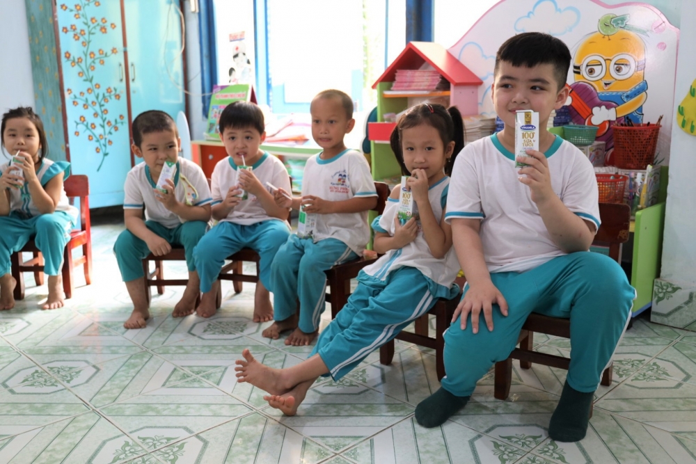 4 năm triển khai, Sữa học đường tỉnh Bến Tre “được lòng” cả thầy trò, phụ huynh