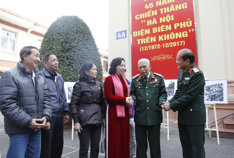 chien thang ha noi dien bien phu tren khong ban hung ca bat diet